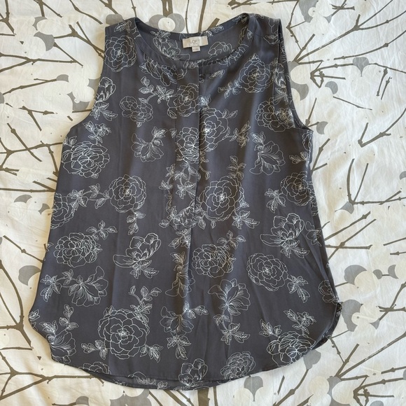 Loft grey floral top - Picture 1 of 7